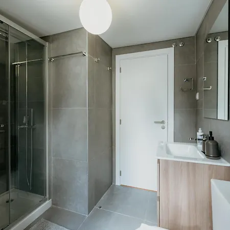 Orange House - Stunning One-bedroom 2e *