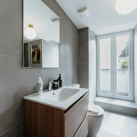 Orange House - Stunning One-bedroom 2e * Lisbona